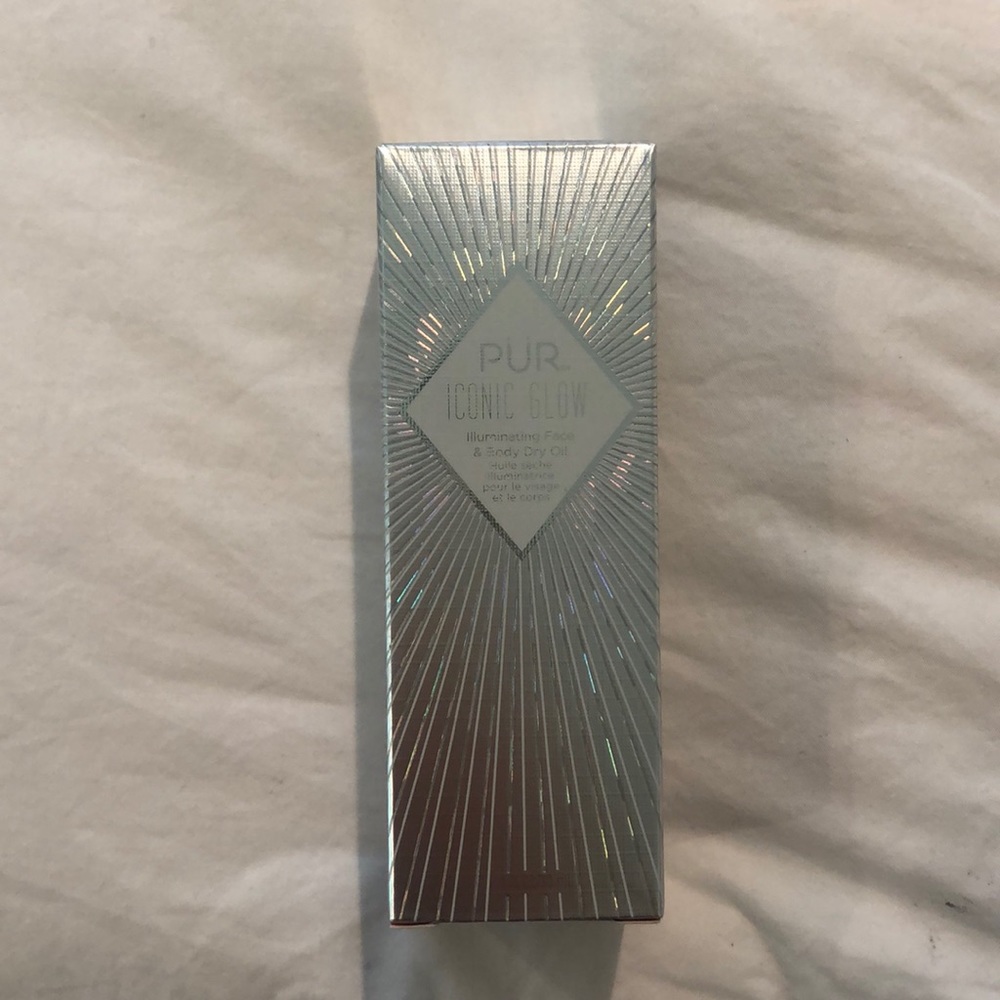 Iconic Glow illuminating Face & Body Dry Oil